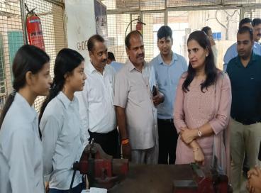 Director, TTE visited ITI (W) Vivek Vihar and ITI Shahdara.